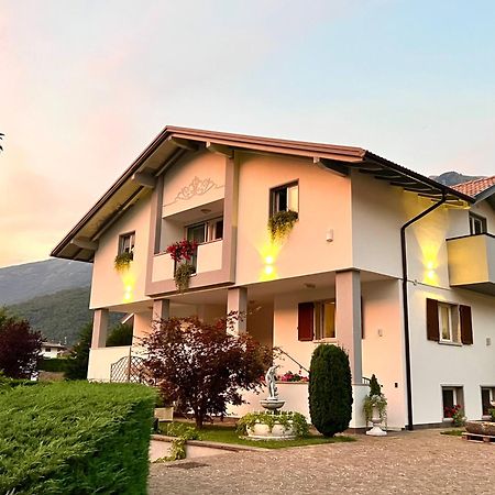 La Finestra Sul Giardino - B&B Cavedine ภายนอก รูปภาพ