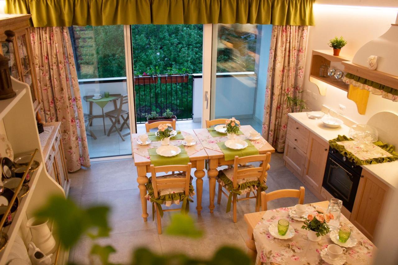 La Finestra Sul Giardino - B&B Cavedine ภายนอก รูปภาพ