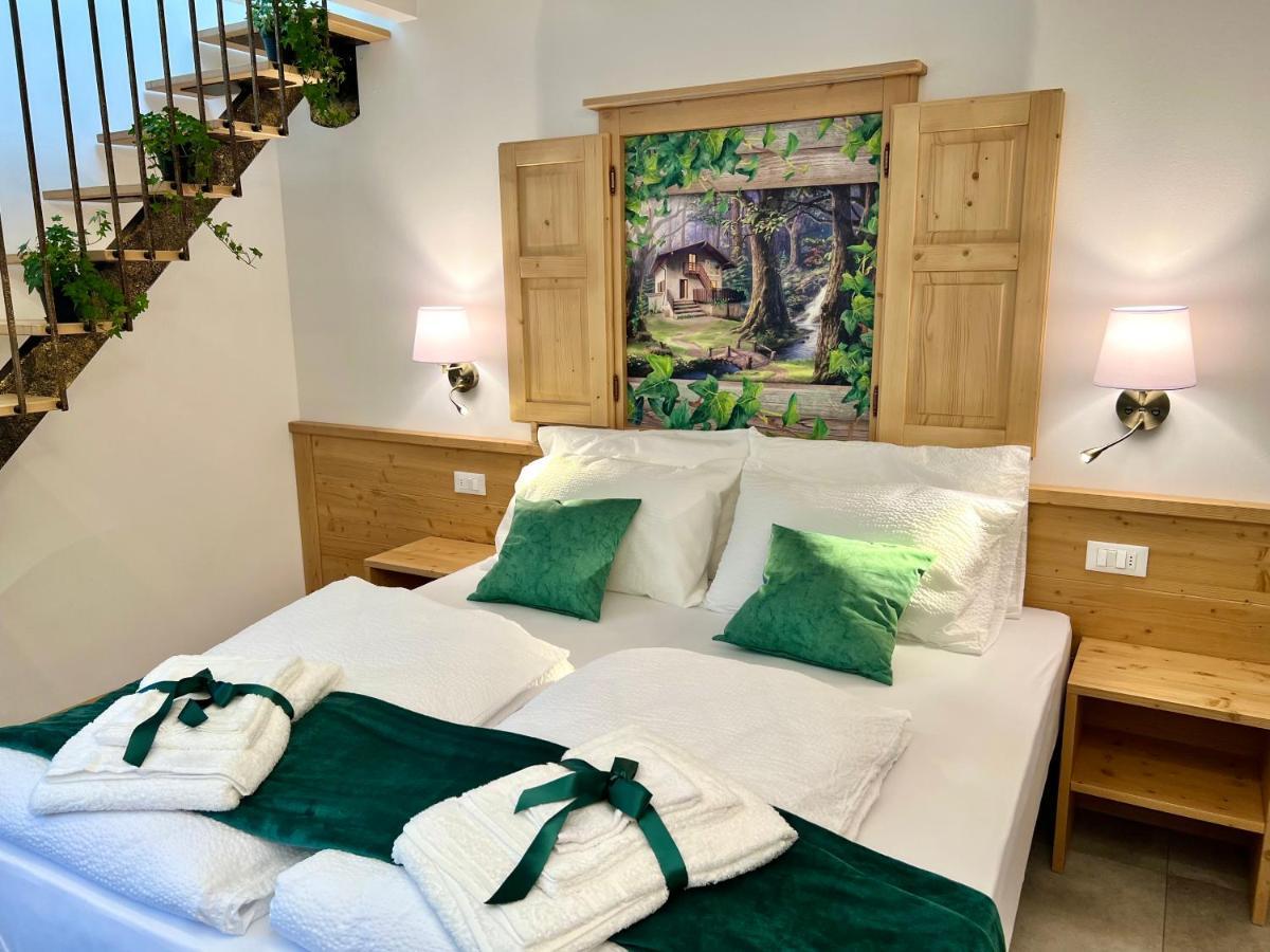 La Finestra Sul Giardino - B&B Cavedine ภายนอก รูปภาพ