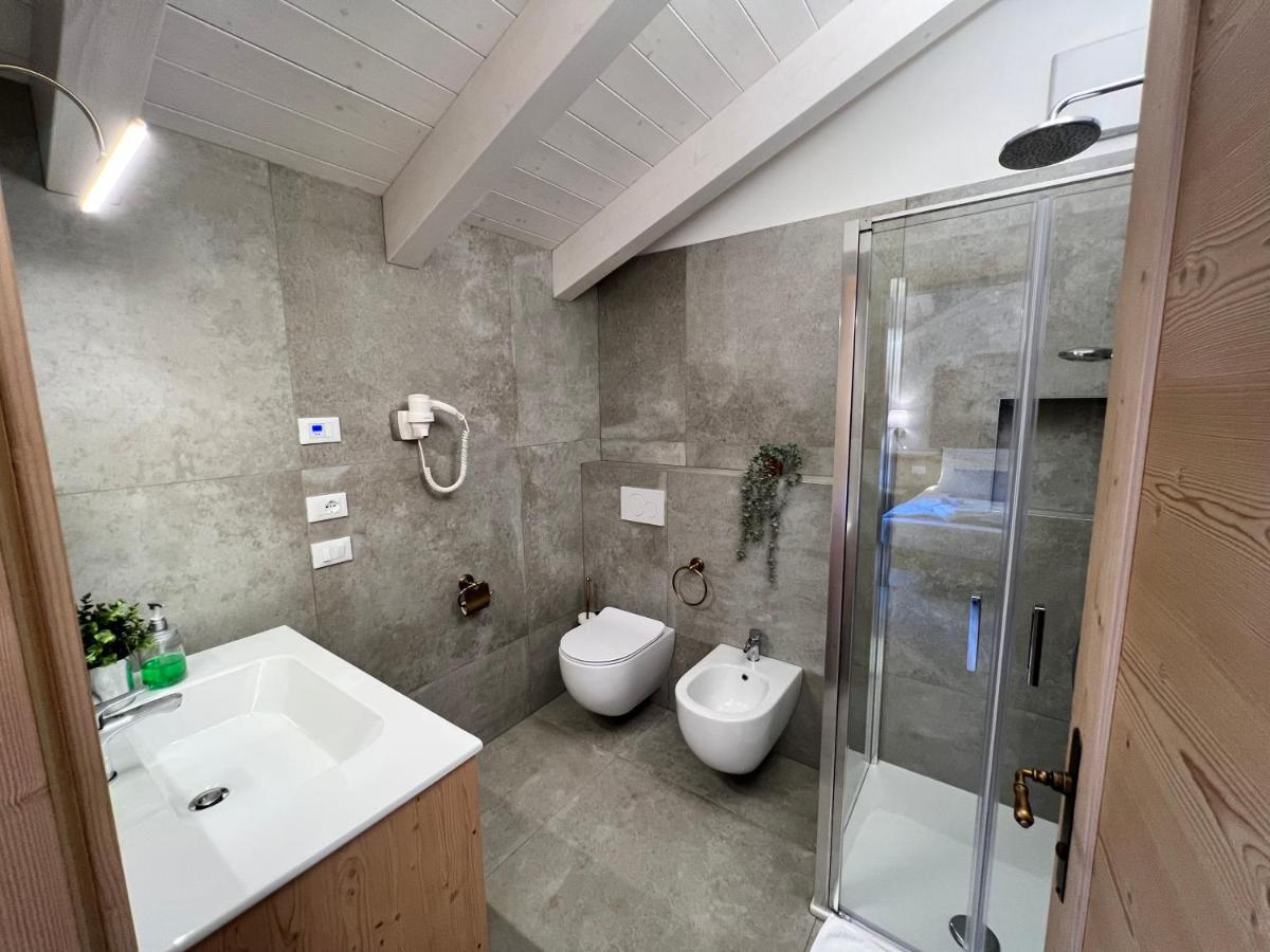 La Finestra Sul Giardino - B&B Cavedine ภายนอก รูปภาพ