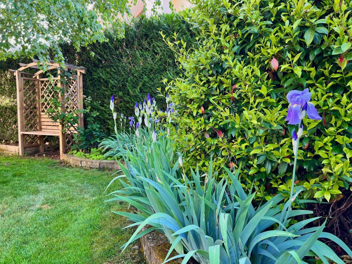 La Finestra Sul Giardino - B&B Cavedine ภายนอก รูปภาพ