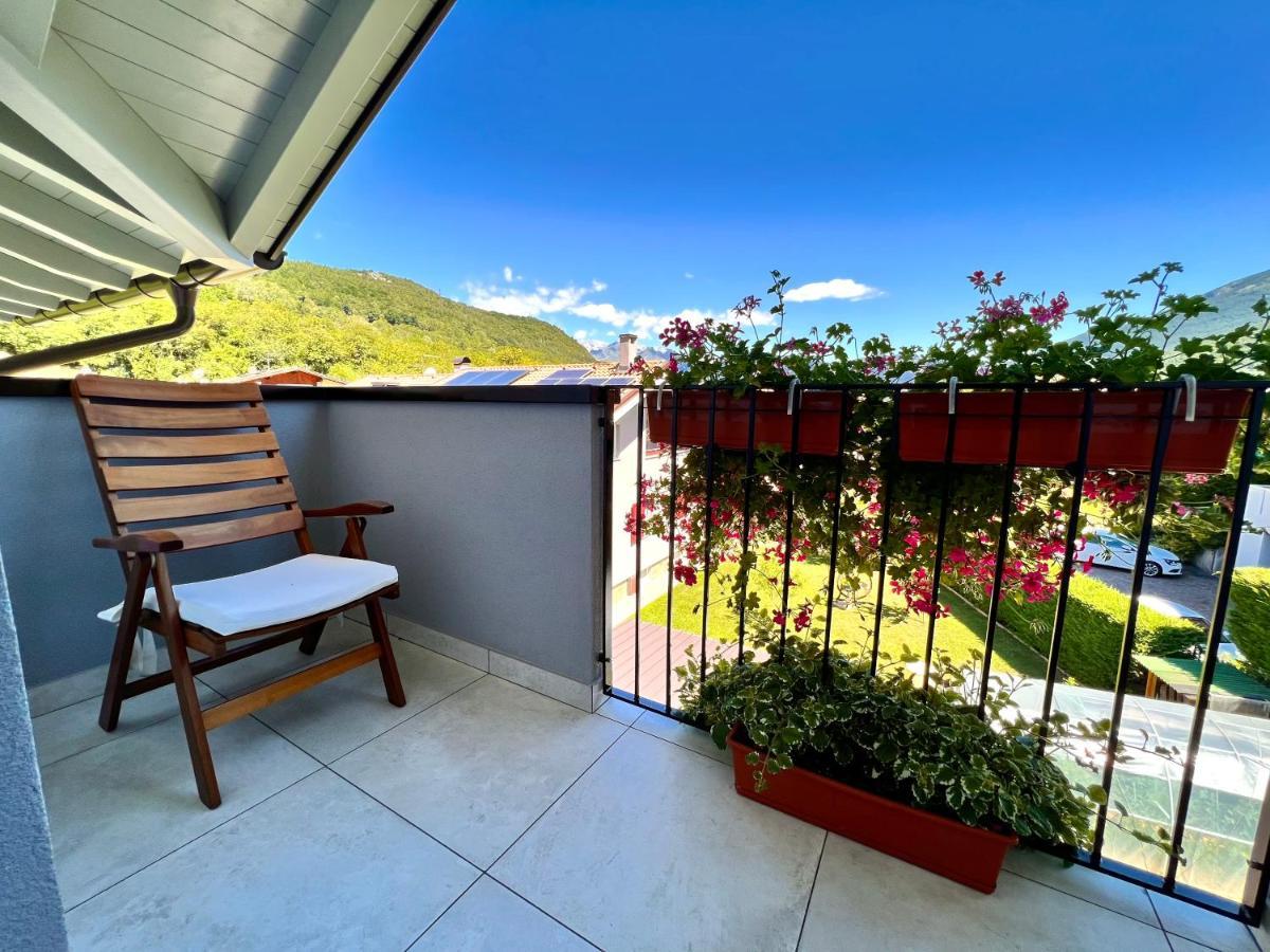 La Finestra Sul Giardino - B&B Cavedine ภายนอก รูปภาพ